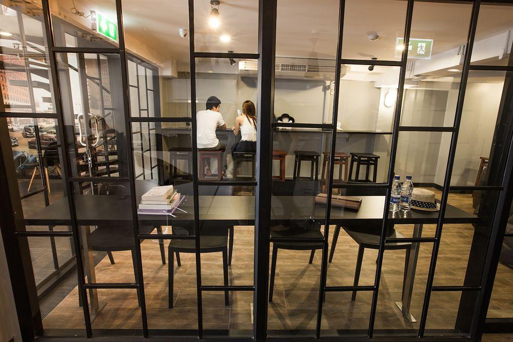 The Blocks Hostel Sukhumvit 10 Bangkok Exterior photo